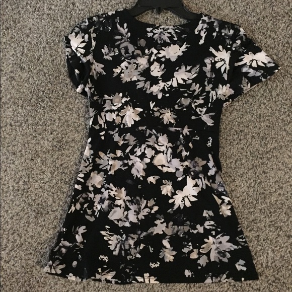 Black Floral Blouse - Picture 4 of 4